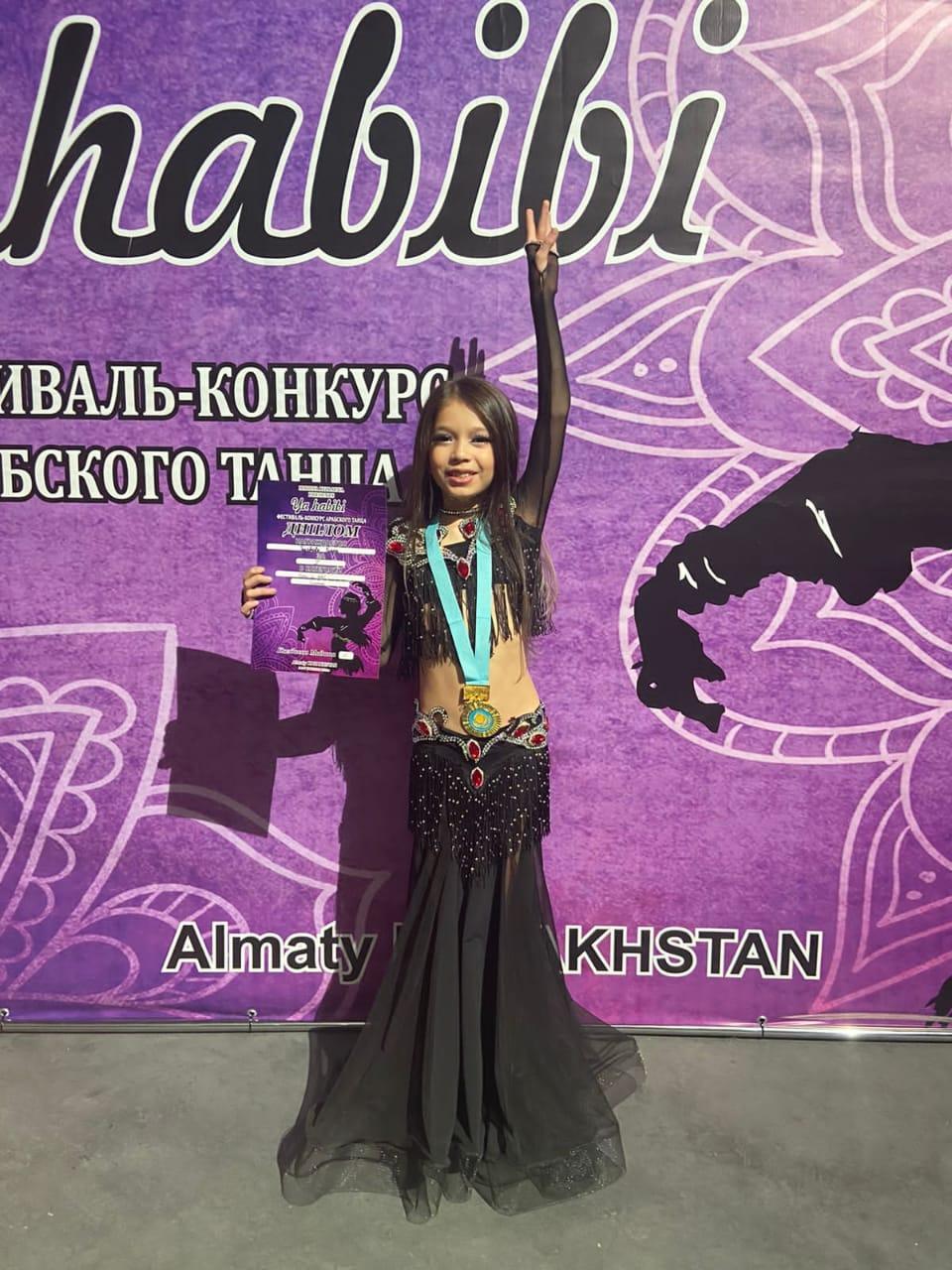 Ученица 3 "Е" класса Таурбаева Тиана заняла 1 место в категории В