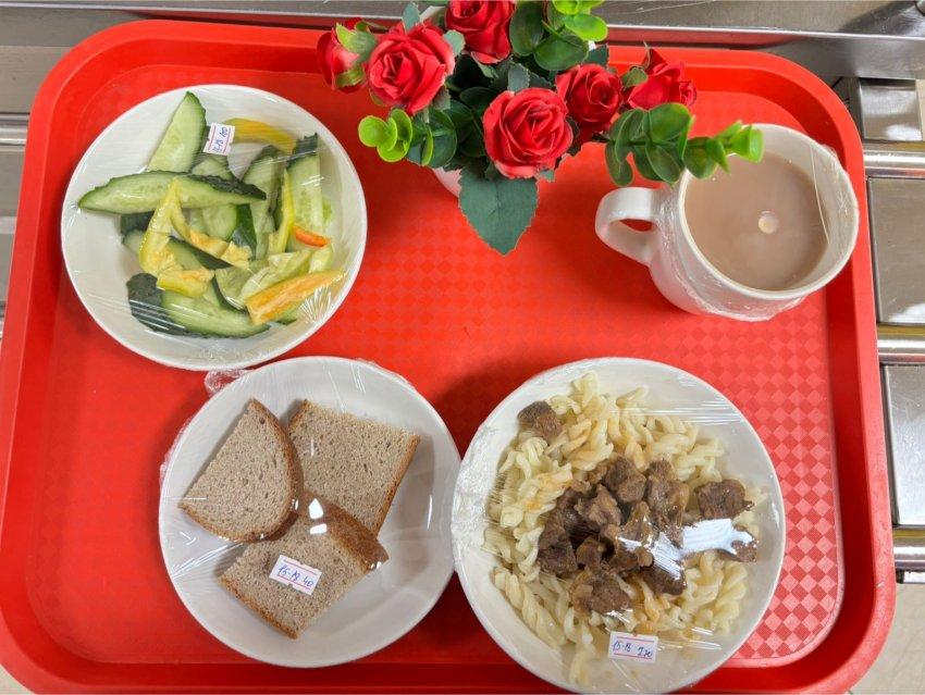 "Ас мәзірі 4 аптаның 1 күні (20.10.2025 жыл)"